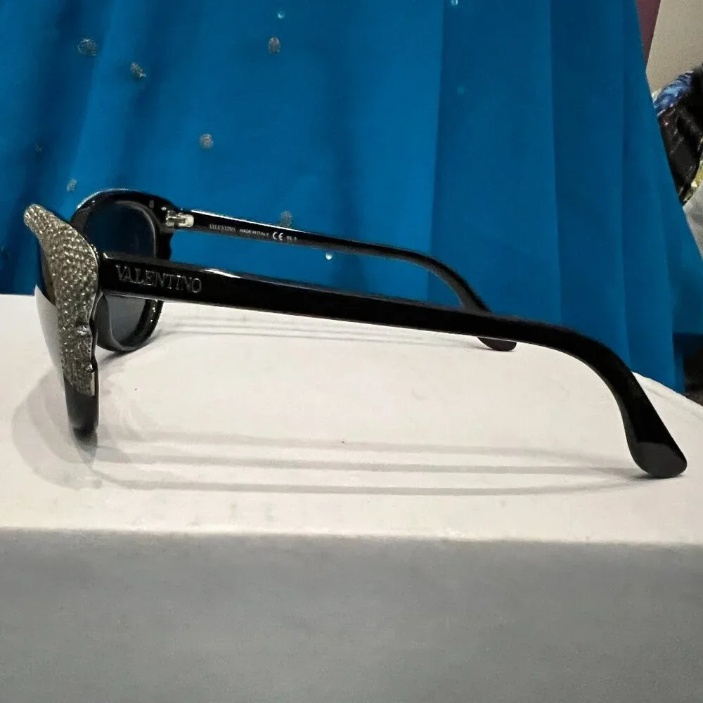 Valentino Sunglasses - Black with Crystals - Picture 4 of 14